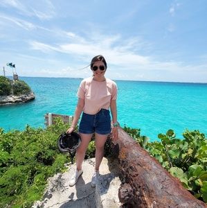 Meet your Posher, Nora